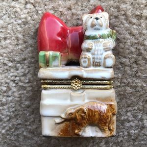 Trinket Box Porcelain Limoge Small  With Red Bow, Bear And Present VTG